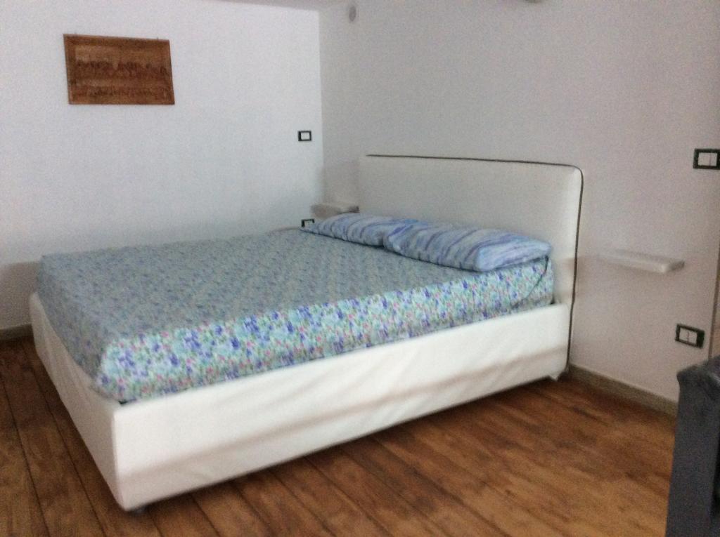 Апартаменты Monolocale Per Vacanze Кастелламмаре-дель-Голфо Номер фото